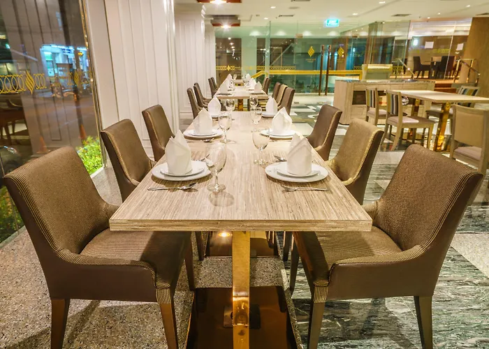 New Season Square Hotel Hat Yai